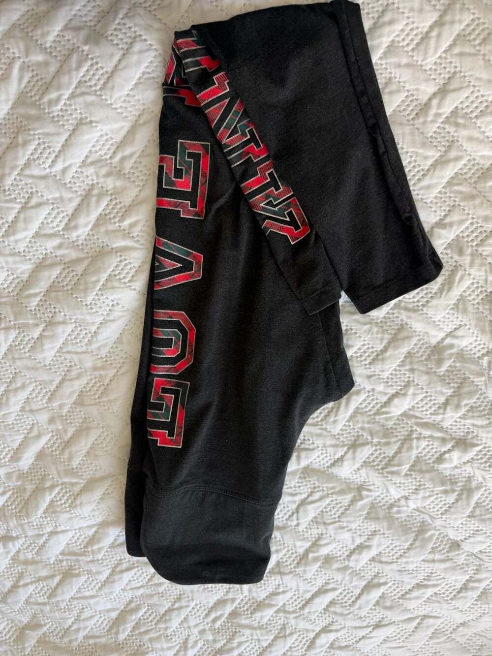 Pink Victoria's Secret Leggings Size M (0023)